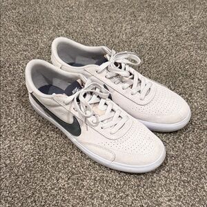 Nike Cream and Gray Casual Sneakers